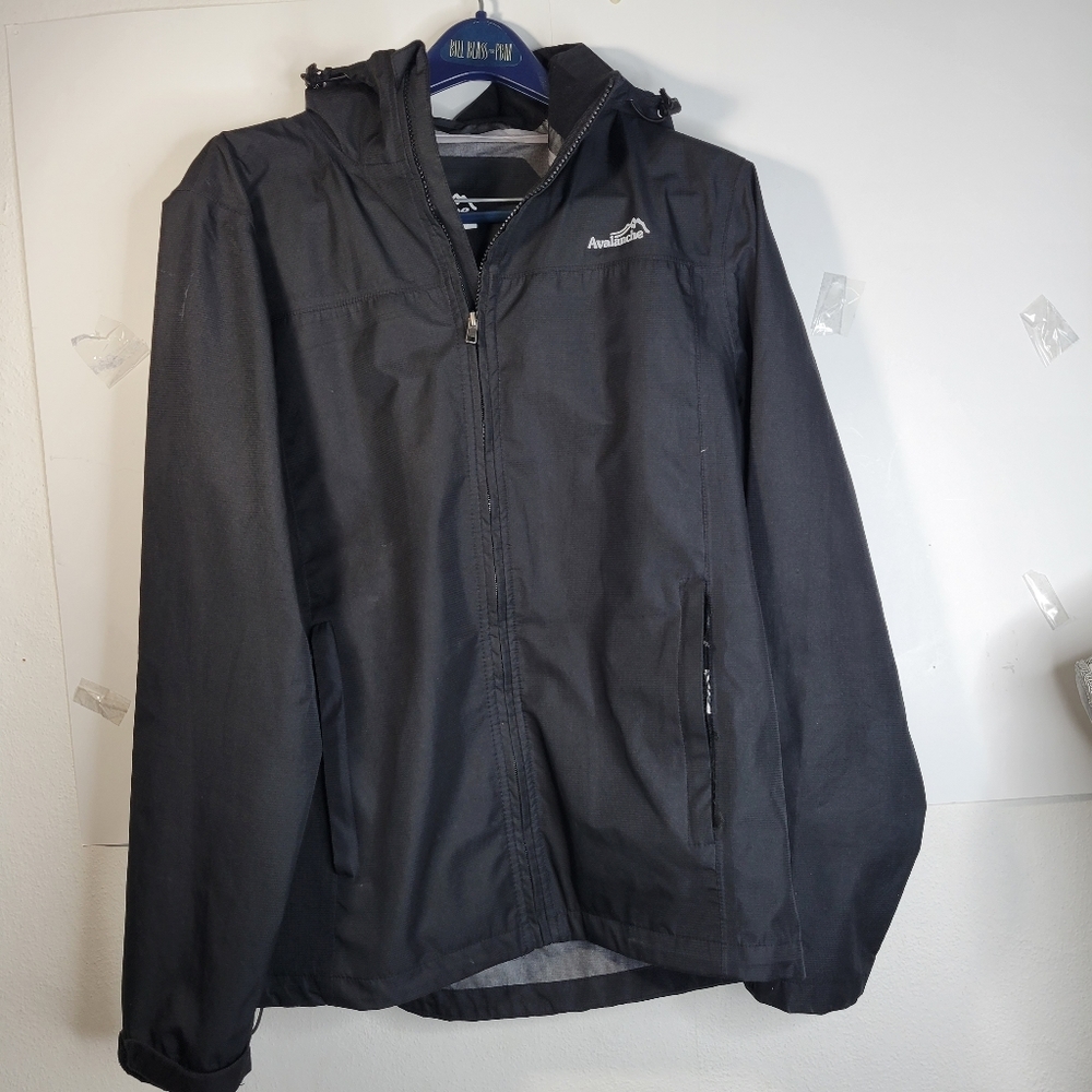 Avalanche Outdoor Inspired Apperal Co. Mens Weather Sheild Weatherproof shell M